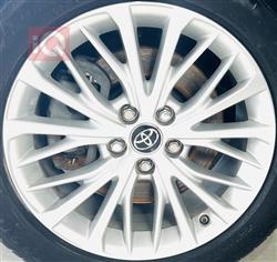 تۆیۆتا کامری